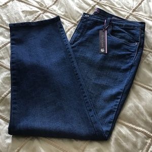 Gloria Vanderbilt Classic Fit Tapered Leg Jeans
